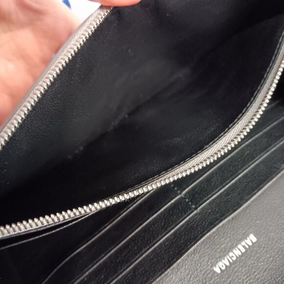 Balenciaga Chrome Silver Leather Large Size Bi-Fold Snap Wallet Men’s Women’s Fu - Picture 15 of 15